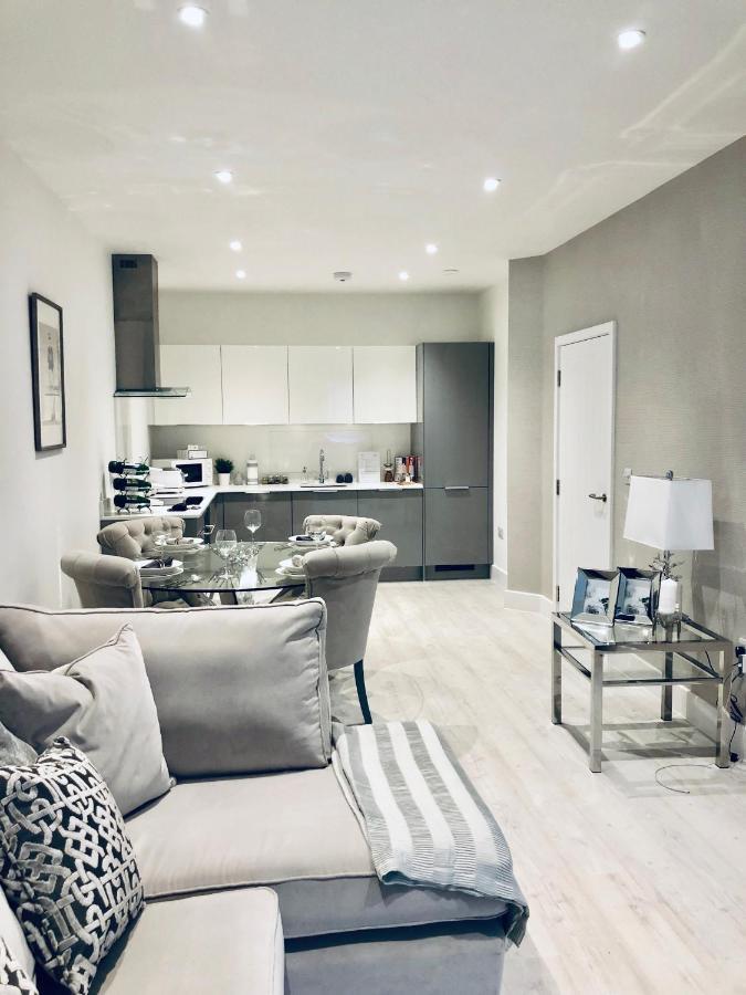 Snapos Luxury Serviced Apartment - Meridian House Bedford Exterior photo